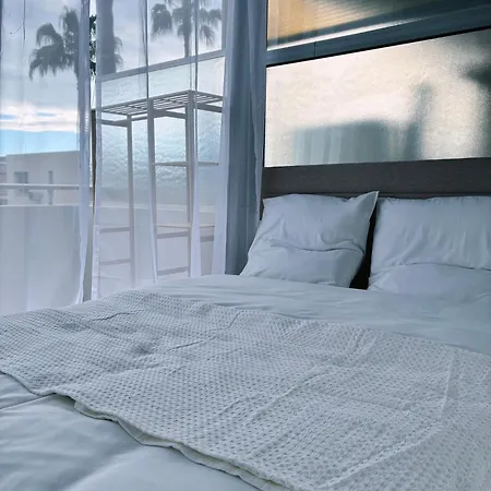 Holidays 80 Apartment *