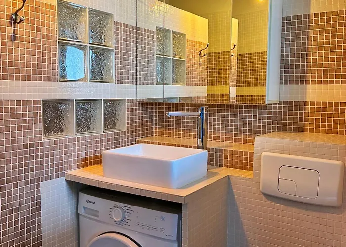 Apartment Holidays 80 *